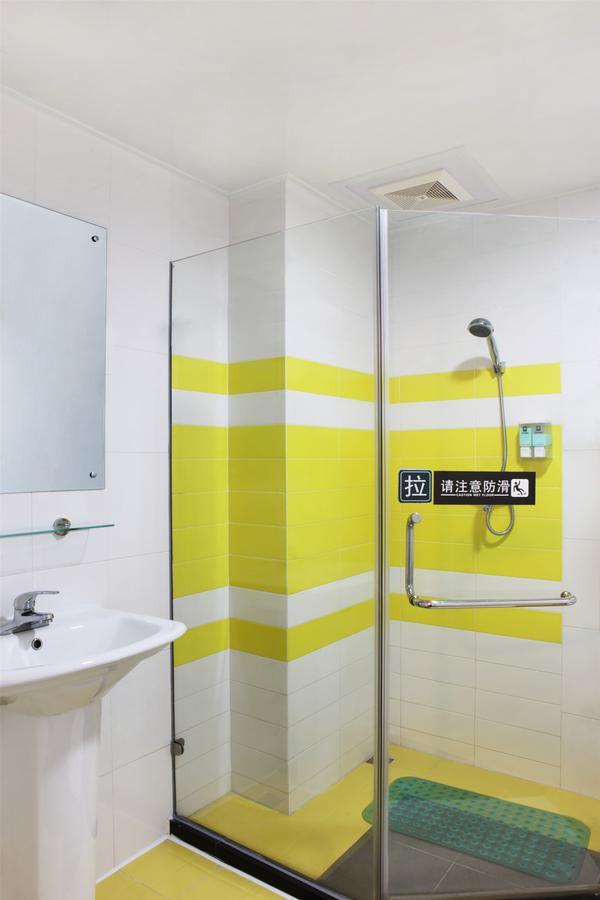7Days Inn Qingdao Development Zone Jinshatan Habitación foto